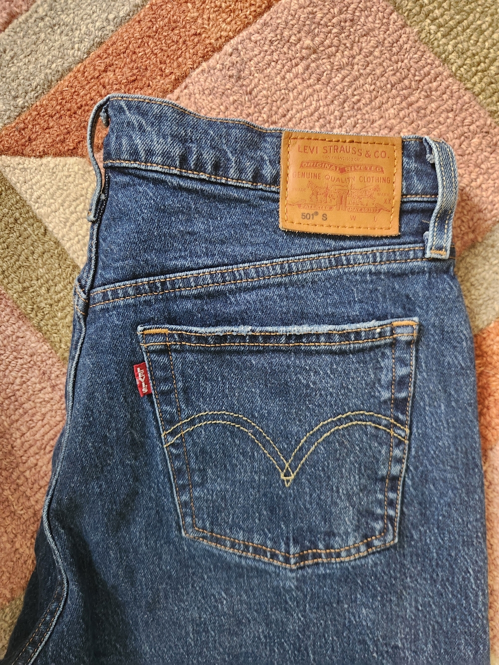 Levi's Straight Leg Dark Blue Denim Jeans with Leather Patch